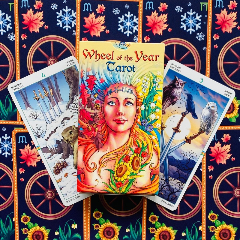 Wheel Of The Year Tarot cards Lo Scarabeo