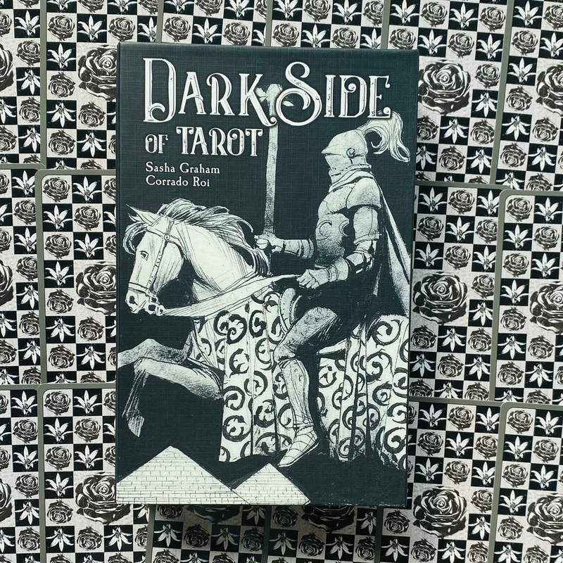 Dark Side Of Tarot Kit cards Lo Scarabeo