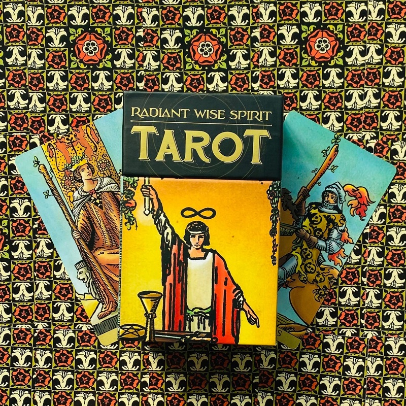 Radiant Wise Spirit Tarot Cards Lo Scarabeo