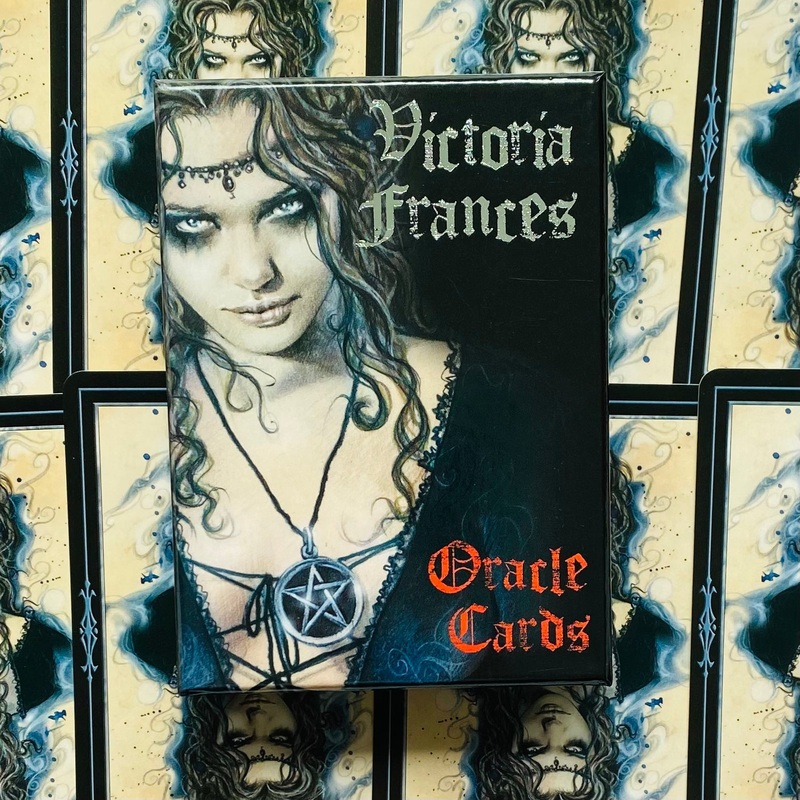 Victoria Frances Oracle Cards Lo Scarabeo