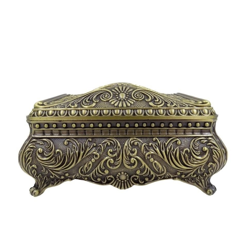 Beautiful metal box 21-20M