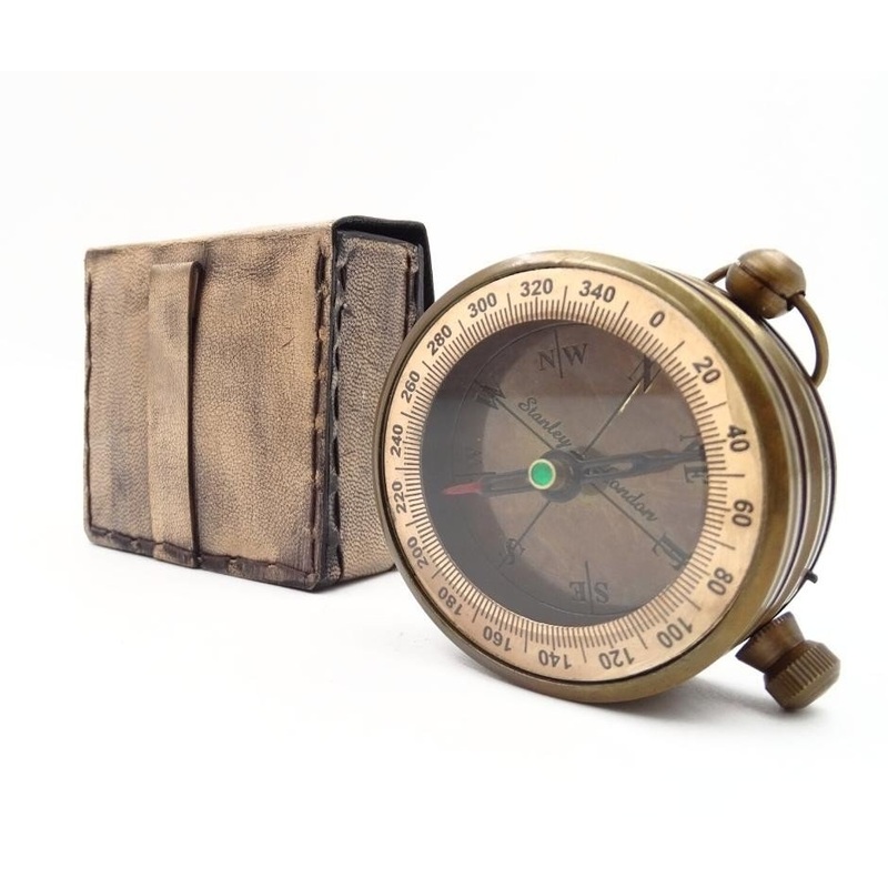 Brass retro compass in leather case - C0006